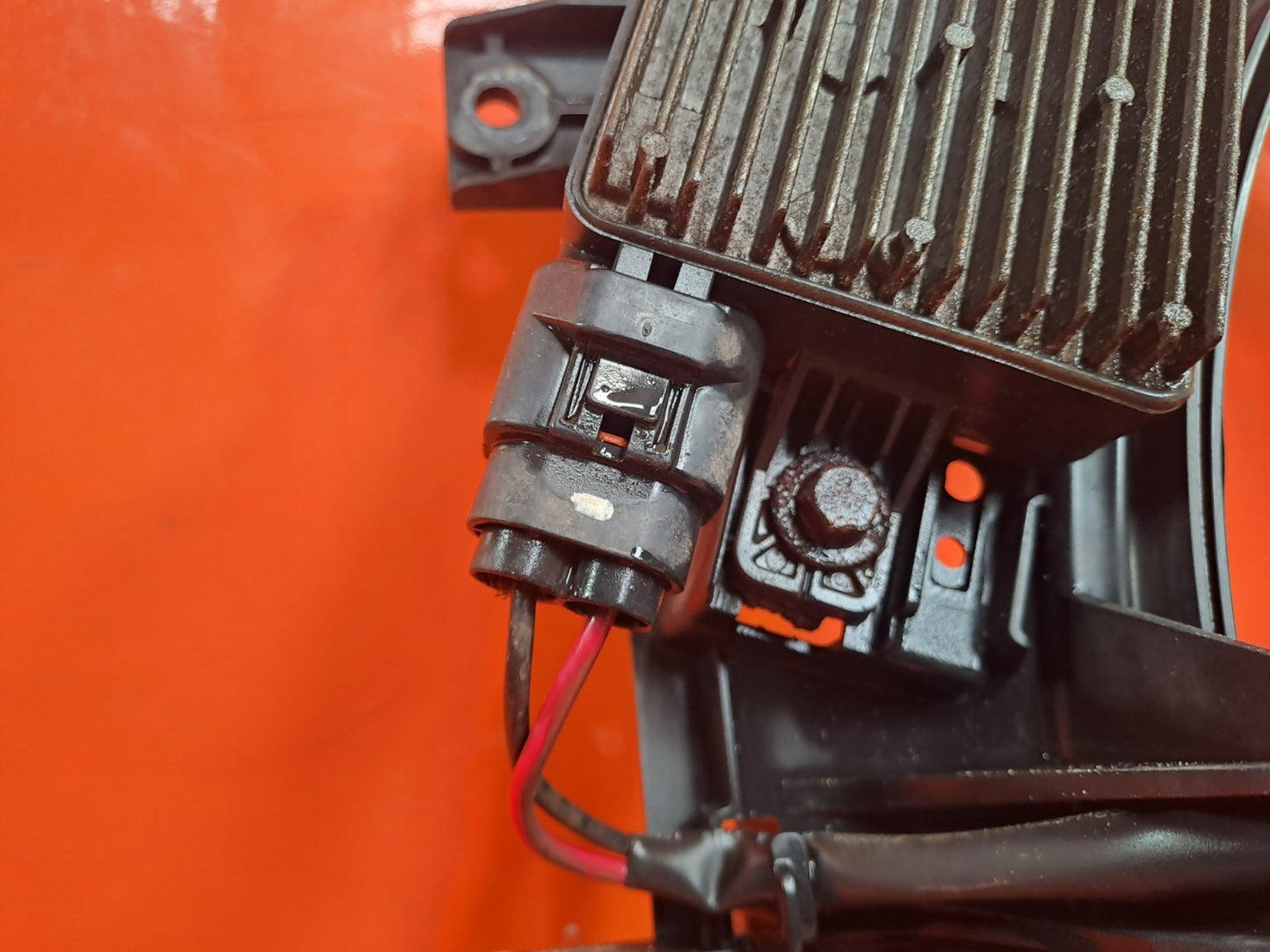 ✅SSANGYONG RODIUS TURISMO 2.2 DIESEL 2017 COOLANT RADIATOR FAN 21010-21171 A286