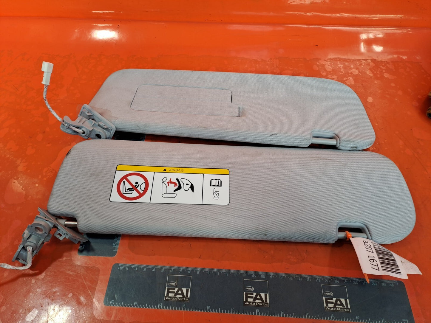 TESLA MODEL 3 LONG 2024 SUN VISOR PAIR Warranty A207