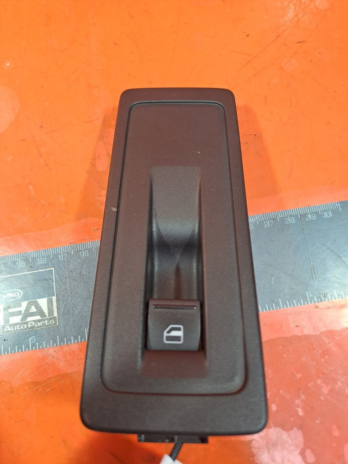 Volkswagen Transporter T6 2016 2.0 Diesel Front Left Electric Window Switch A225