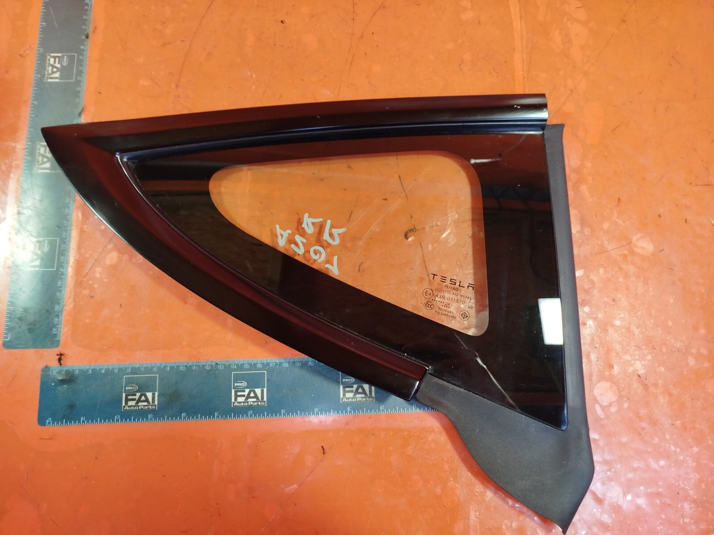 ✅TESLA MODEL 3 LONG 2024 REAR RIGHT QUARTER WINDOW GLASS 43R-011570 1910990-00-C