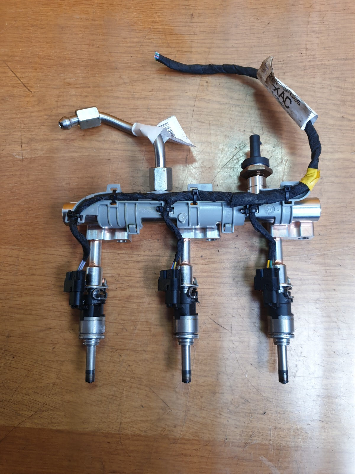 ✅2023 FORD PUMA MK2 FUEL RAIL INJECTORS H6BG-9D280-AB + WARRANTY A179