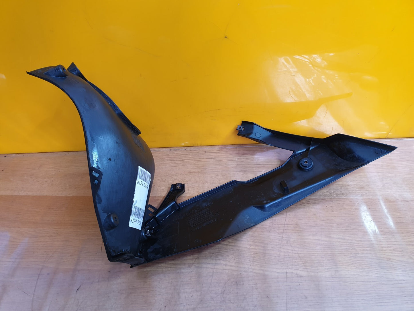 ✅YAMAHA YZF R125 2020 RIGHT SIDE LOWER FAIRING AND FRONT CENTRE V FAIRING PANEL