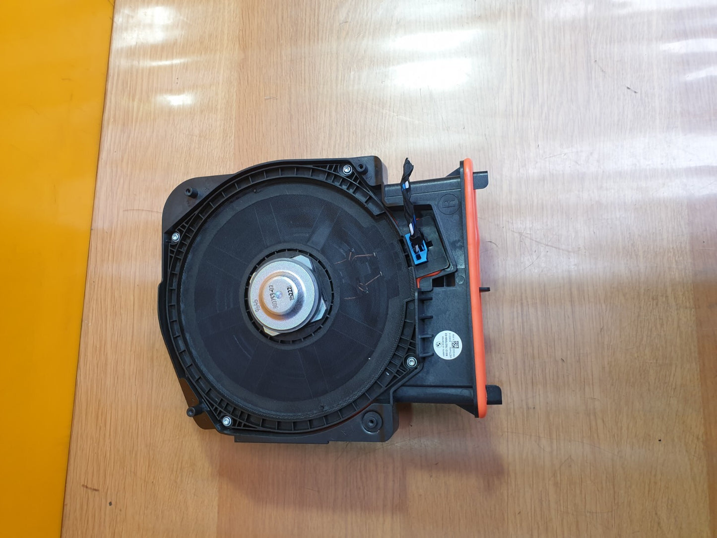 ✅2023 BMW 1 SERIES F40 SPORT 1.5D RIGHT SIDE SUBWOOFER SPEAKER 7927998 A119