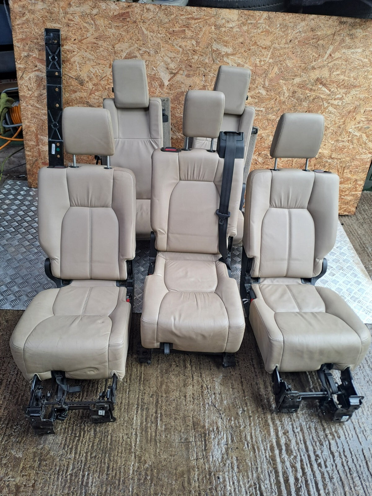 ✅LAND ROVER DISCOVERY 4 L319 3.0 DIESEL 2010 INTERIOR LEATHER SEATS SET Warranty