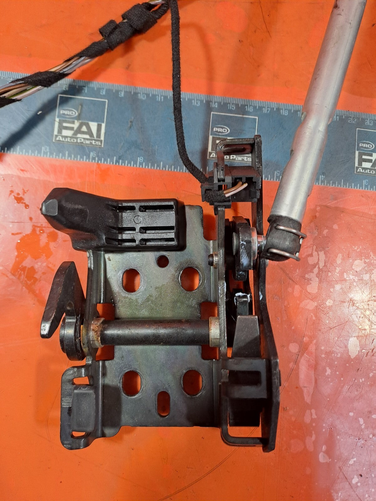 ✅AUDI A5 S LINE CABRIO 2.0 PETROL 2009 TOP LATCHES AND MOTOR REGULATOR Warranty