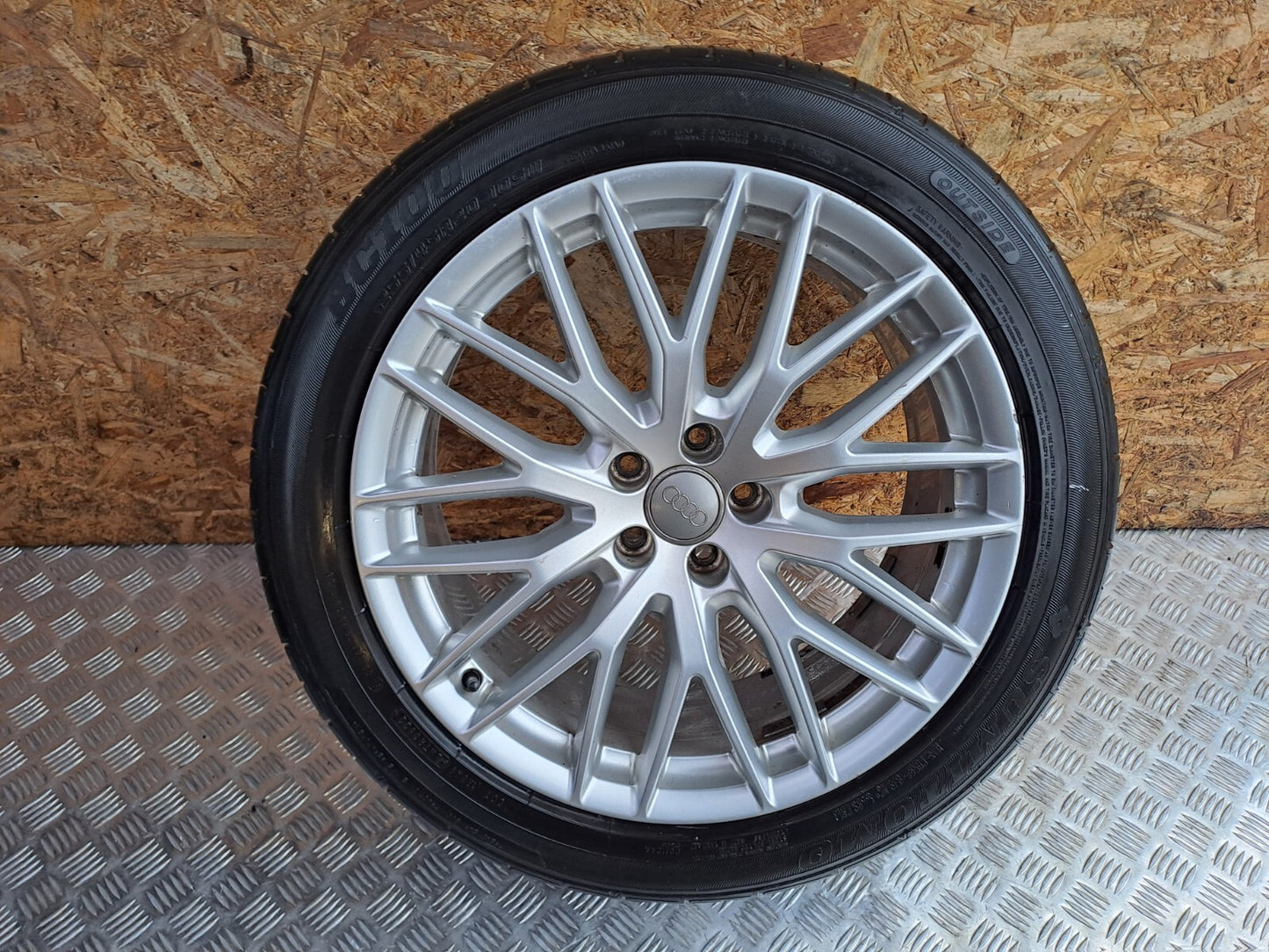 ✅2016 AUDI Q5 8R 2.0TDI ALLOY WHEEL WITH TYRE 255/45 R20 + WARRANTY A152