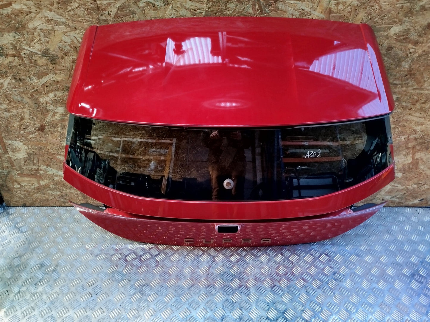 ✅2023 CUPRA BORN V2 EV TAILGATE BOOT LID RED P8/C3J + WARRANTY A209