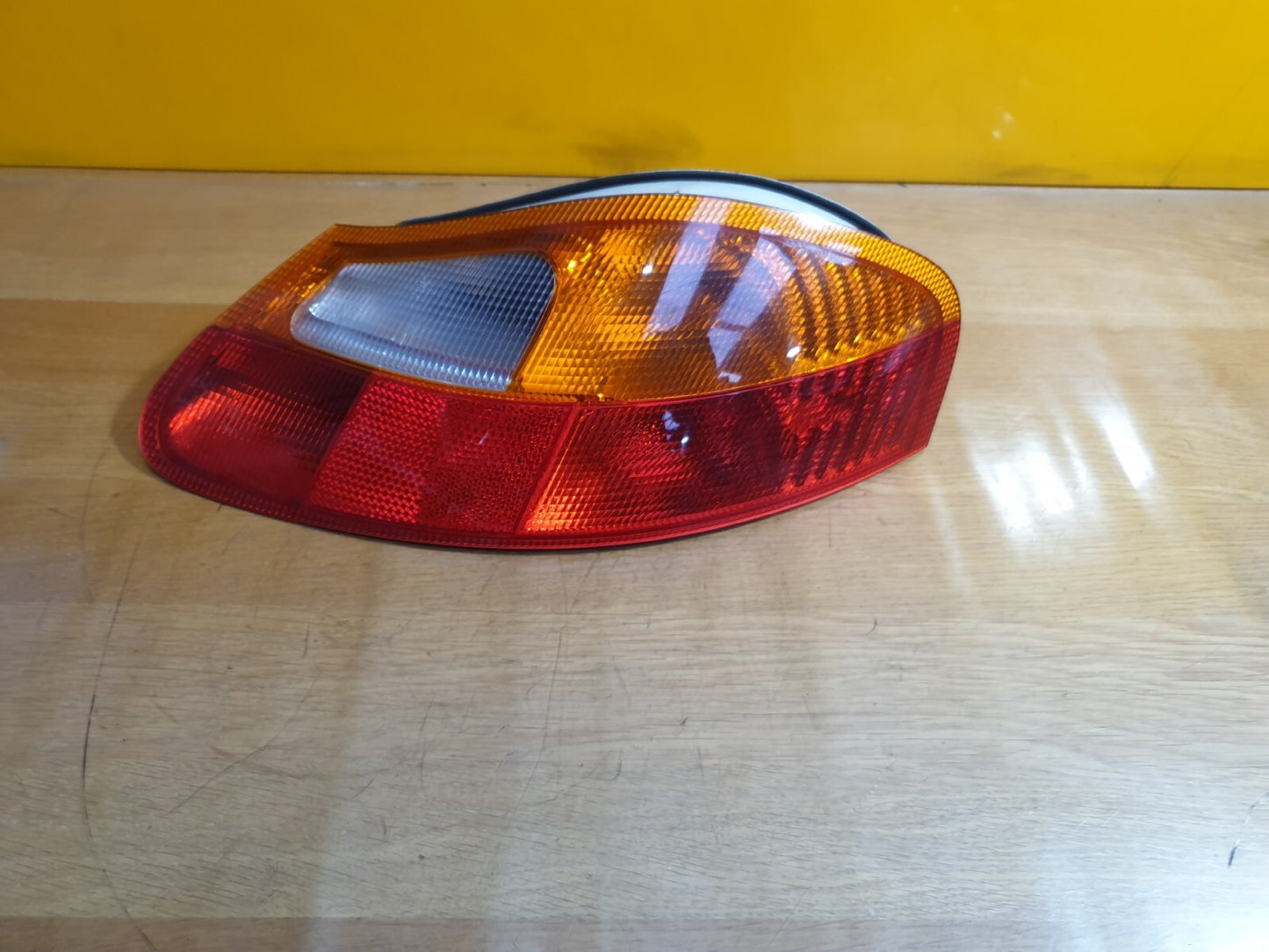 ✅2002 PORSCHE BOXTER 986 2.7P REAR RIGHT TAIL LIGHT + WARRANTY A129