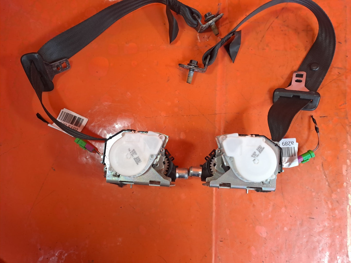 ✅Volvo Xc60 Se Awd 2012 2.4 Diesel REAR SEAT BELTS 34033923C 34031073D 34031072D