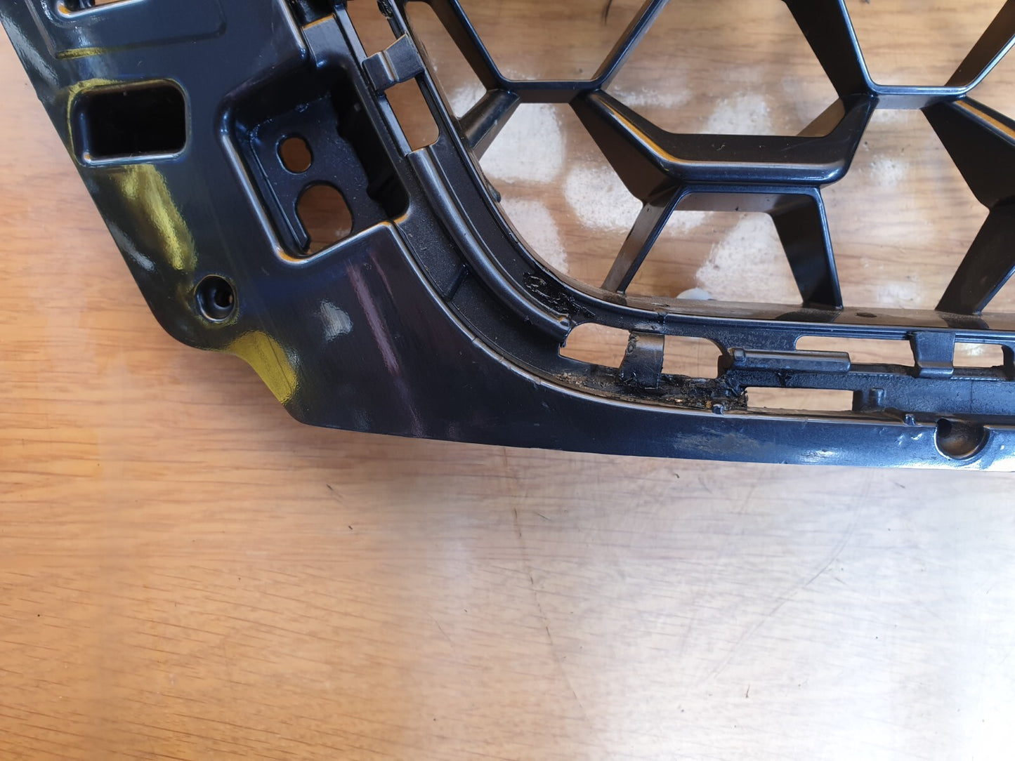 2019 AUDI A1 SPORTBACK 1.0P FRONT BUMPER GRILLE 82A853651B fire defect
