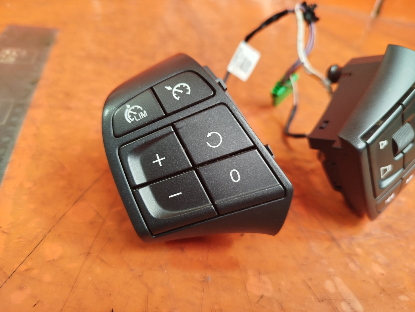 ✅VOLVO V40 V60 STEERING WHEEL CONTROLS 31334457 31334463 + WARRANTY xAA