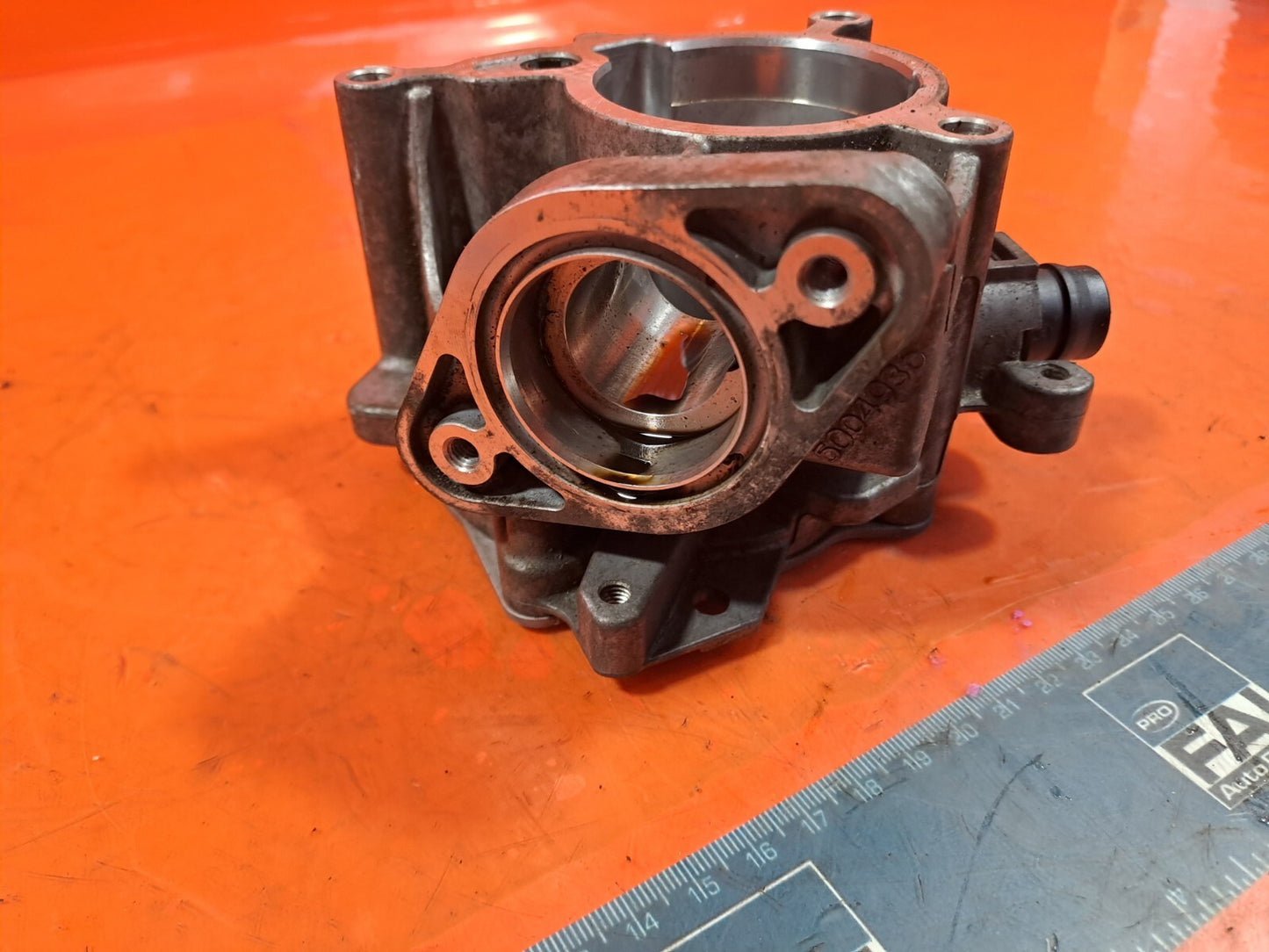 ✅AUDI A5 1.8 PETROL 2012 VACUUM PUMP 06K145100B Warranty A222