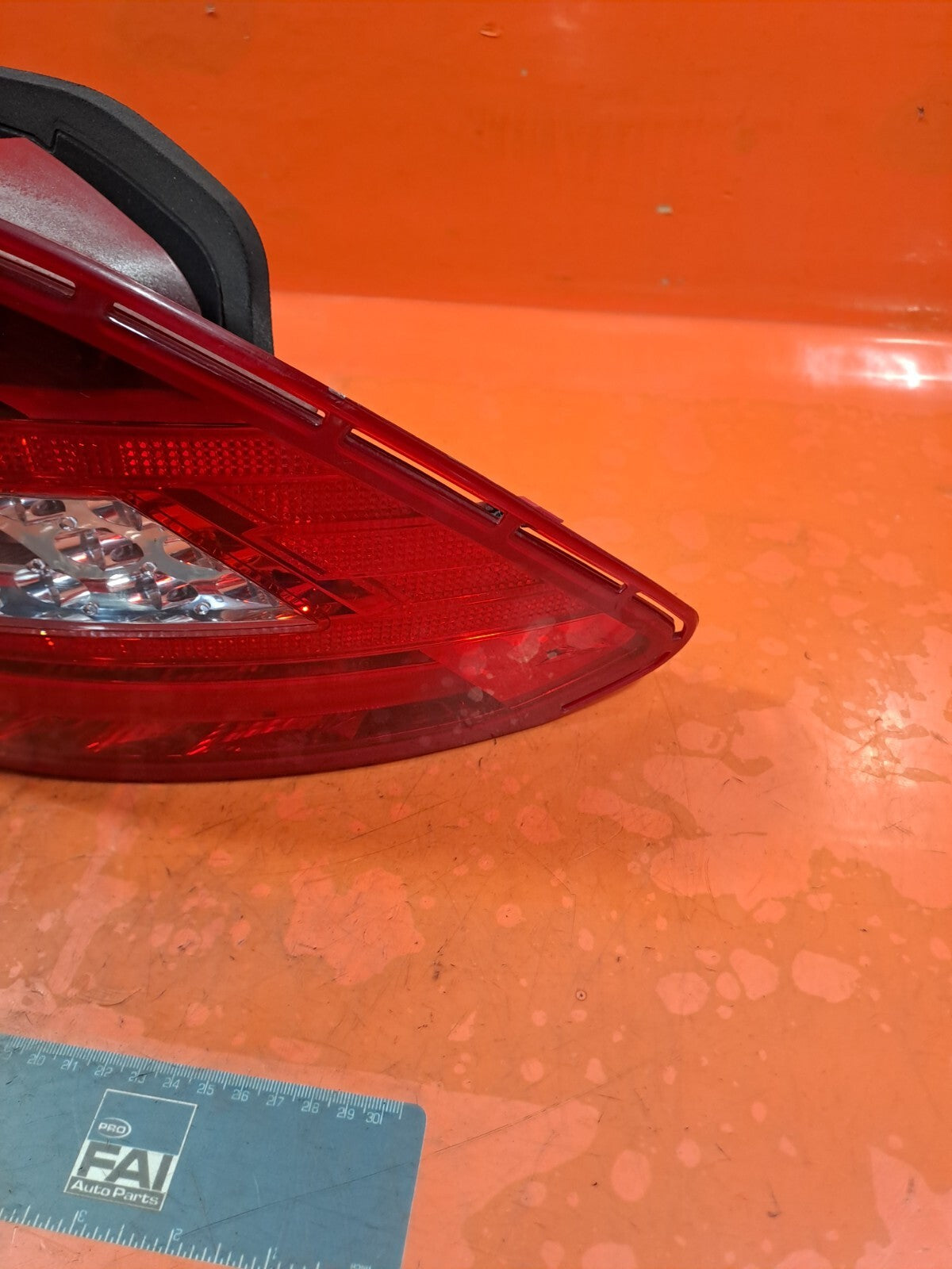 ✅MERCEDES W204 C220 AMG SPORT 2.1 DIESEL 2012 REAR LEFT TAIL LIGHT 2048205464