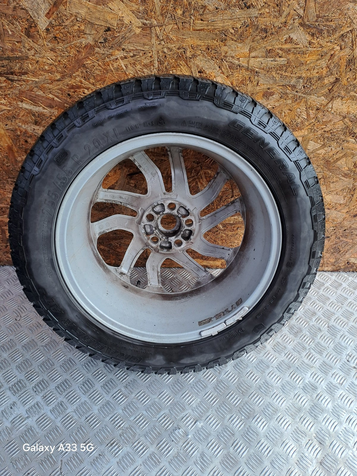 ✅LAND ROVER DISCOVERY 4 ALLOY WHEEL WITH TYRE 255/55 R20 FH22-1007-AA + WARRANTY