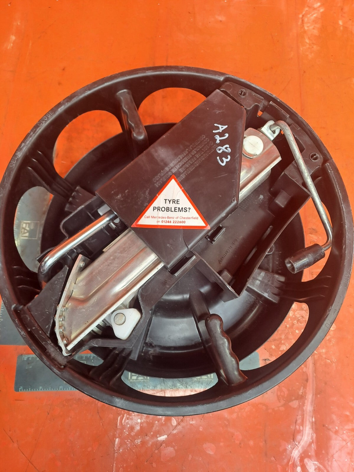 ✅Mercedes C-Class C250 Bluef-Cy W204 2.1 Diesel 2011 SPACE SAVER WHEEL TOOL KIT