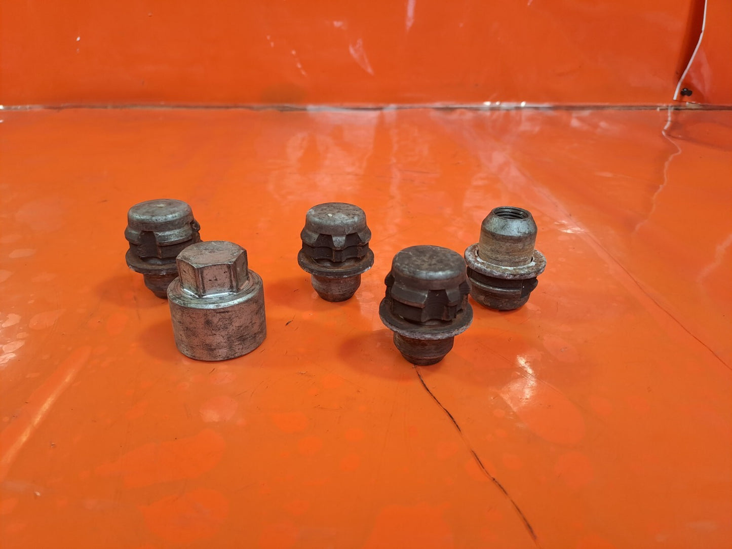 ✅LAND ROVER DISCOVERY 4 L319 3.0 DIESEL 2010 LOCKING WHEEL NUTS Warranty A265