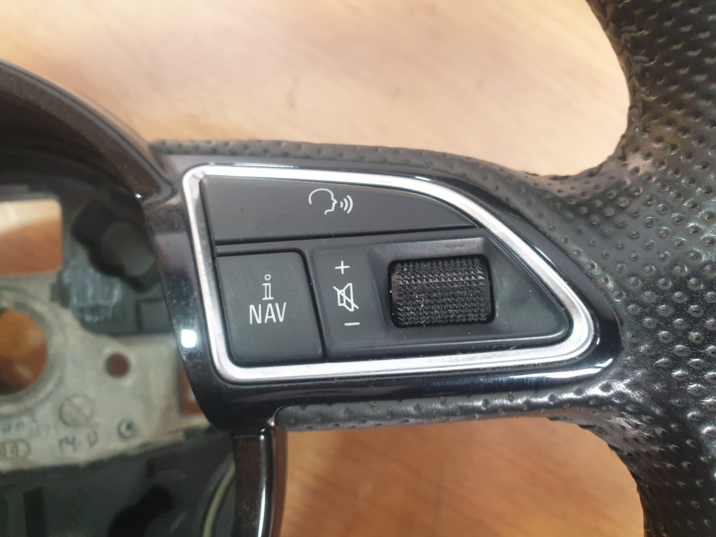 Audi A5 S Line 2.0 Diesel 2012 MULTIFUNCTION STEERING WHEEL Warranty A218