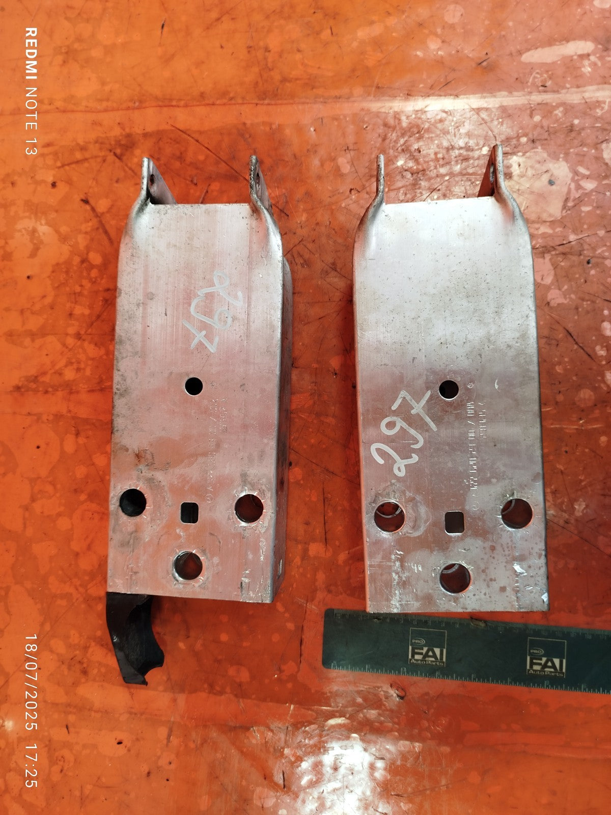 ✅MERCEDES A180D W177 1.5 DIESEL 2018 FRONT BUMPER REINFORCER CRASH CAN PAIR A297