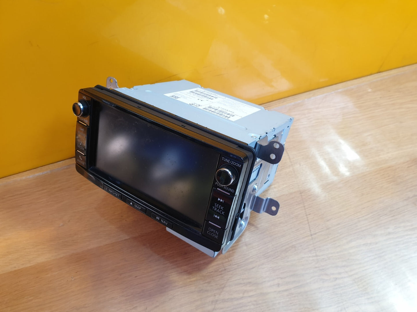 ✅MITSUBISHI OUTLANDER 2.0 PETROL 2017 SAT NAV HEAD UNIT 8750A592 8750A589 A105