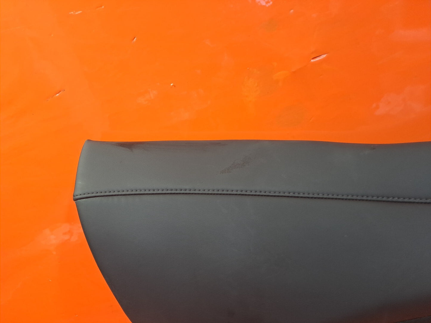 TESLA MODEL 3 LONG 2024 REAR SEAT RIGHT CUSHION 1836648-03-B Warranty A207