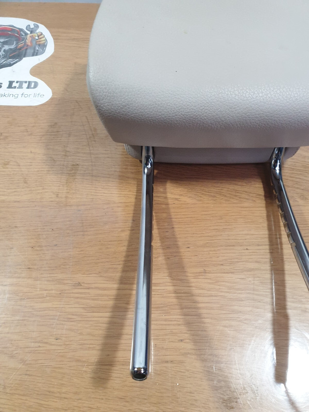 BMW 520D F11 2.0 DIESEL 2010 FRONT LEFT SEAT HEADREST KS726381711 Warranty A216