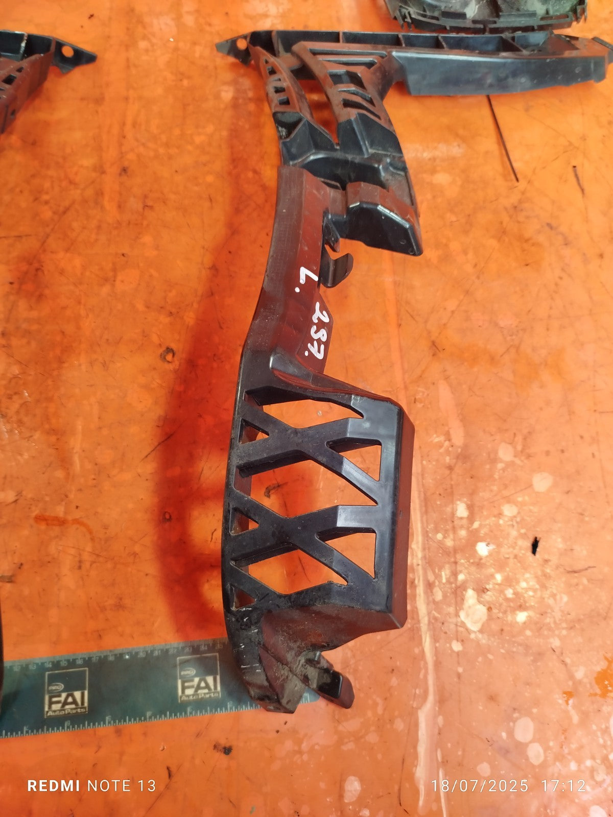 ✅Mercedes A180D Sport W177 2018 1.5 Diesel REAR BUMPER BRACKETS A1778853302 A297