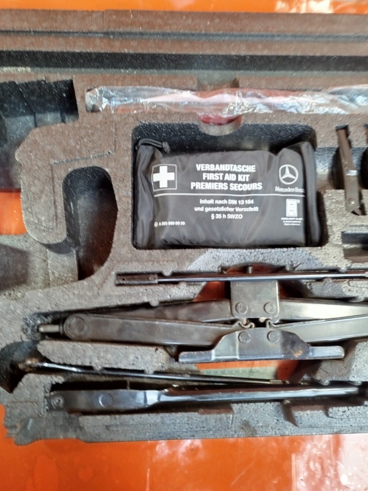 ✅LAND ROVER RANGE ROVER L320 2.7 DIESEL 2007 JACK TOOL KIT STORAGE 4H2219C004AA
