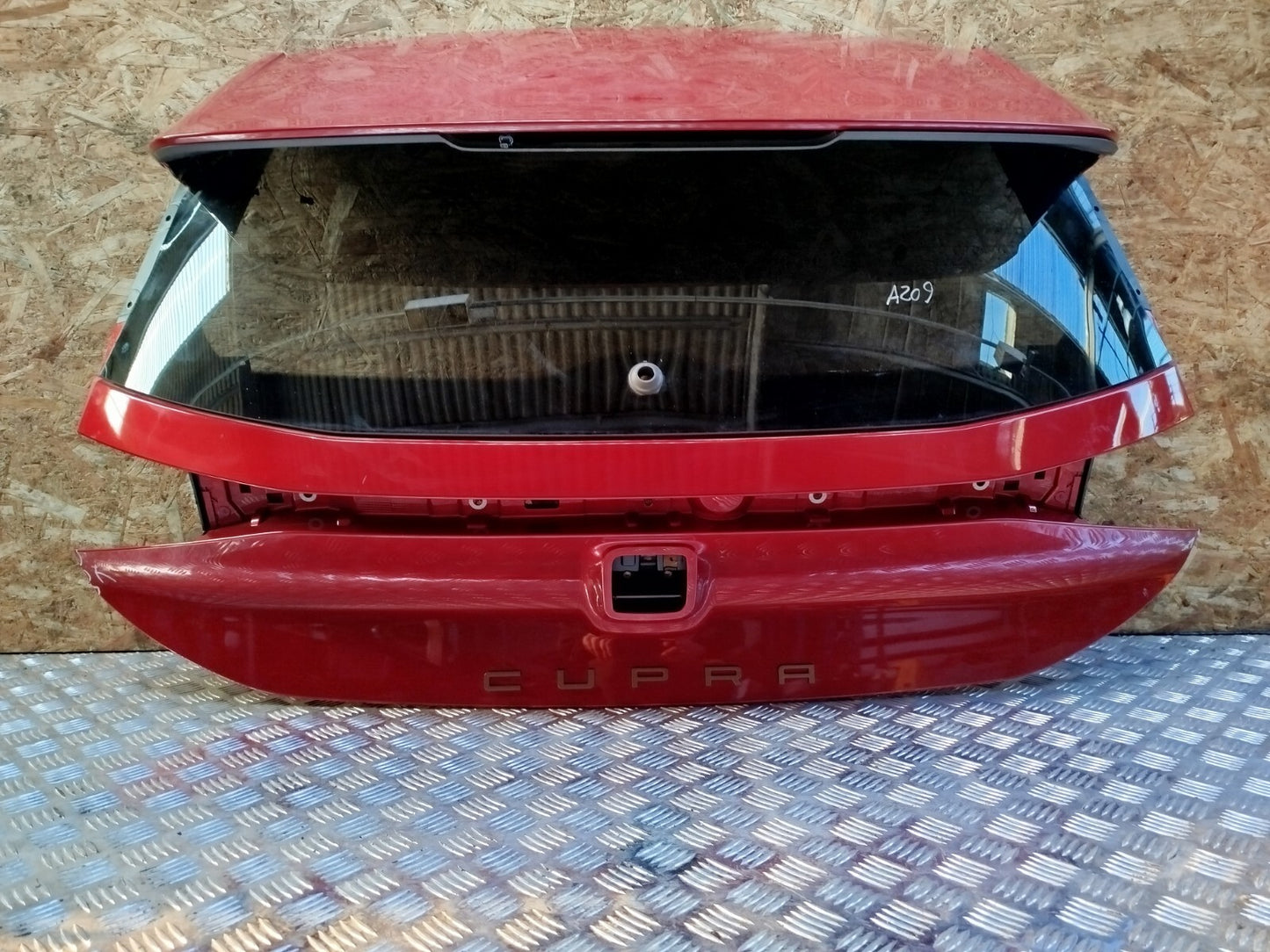 ✅2023 CUPRA BORN V2 EV TAILGATE BOOT LID RED P8/C3J + WARRANTY A209