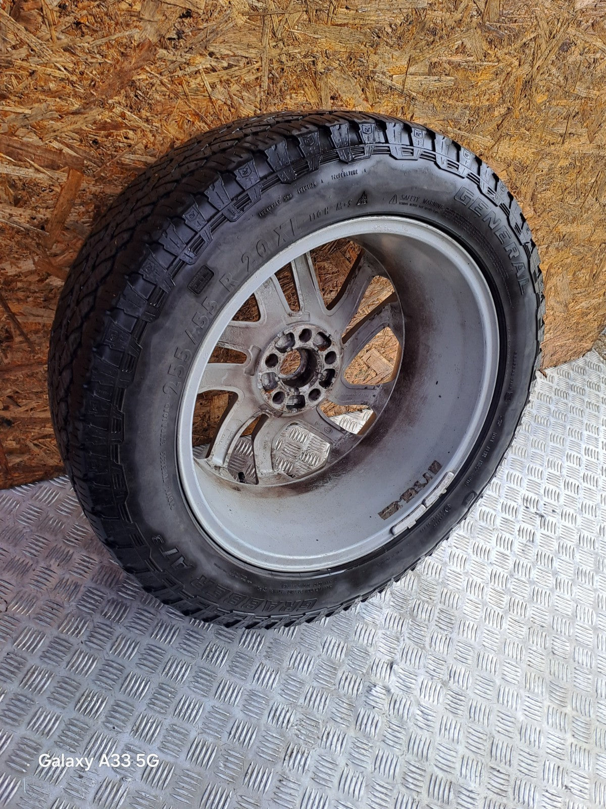 ✅LAND ROVER DISCOVERY 4 ALLOY WHEEL WITH TYRE 255/55 R20 FH22-1007-AA + WARRANTY