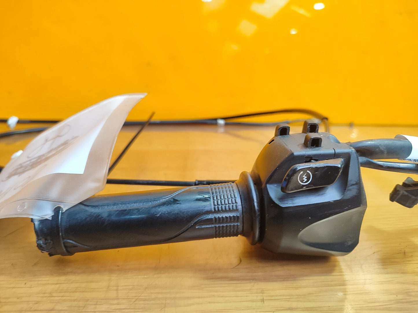 ✅HONDA GLR125 1W PETROL 2019 THROTTLE HANDLE WITH CABLES Warranty A117