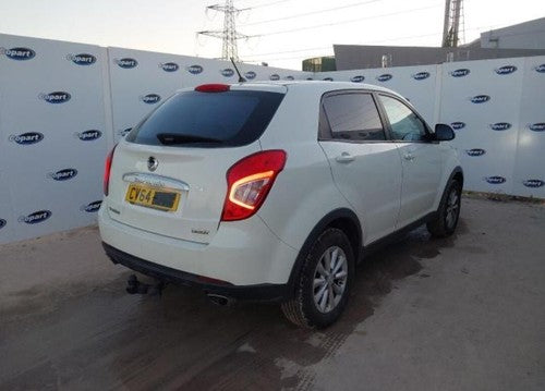ssangyong korando Se 2.0 Diesel 2014 6 Speed Manual Price Per Wheel Nut Only