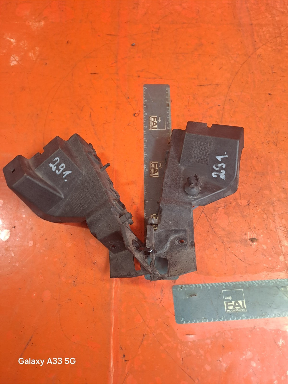 ✅AUDI Q5 S LINE 2.0 DIESEL 2012 FRONT BUMPER BRACKETS 8R0807283C 8R0807284C A291