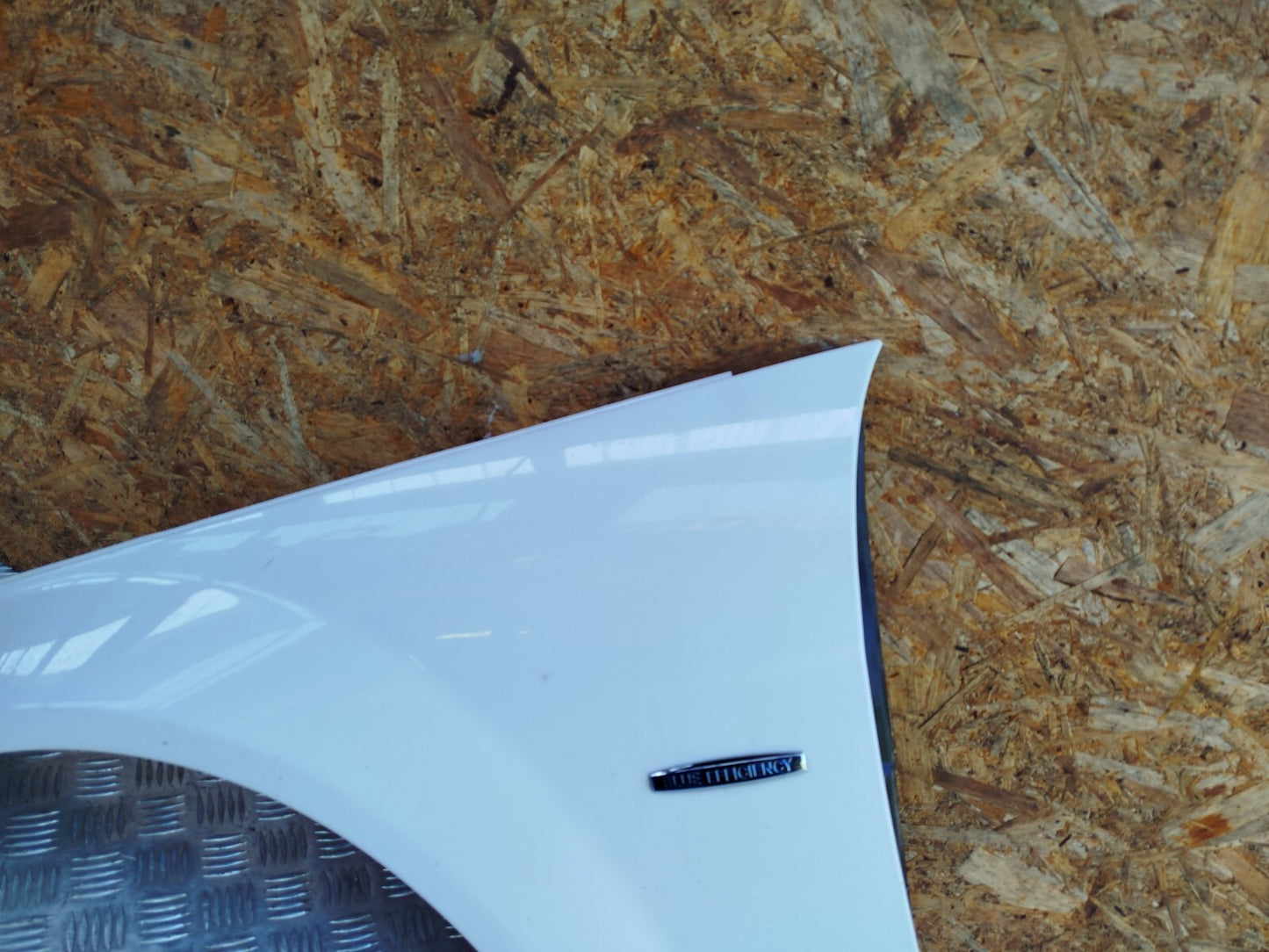 ✅2011 MERCEDES C CLASS W204 FRONT LEFT WING FENDER PANEL WHITE 650 + WARRANTY