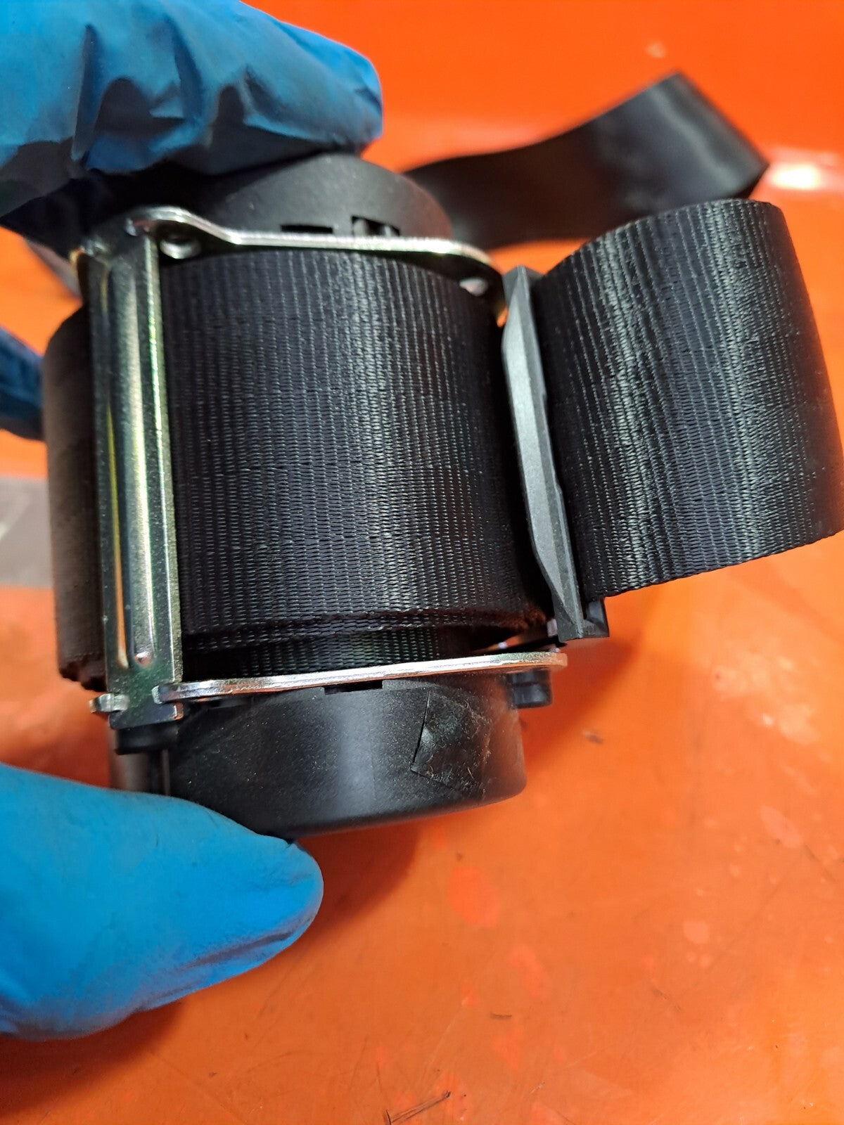 ✅2011 LAND ROVER DISCOVERY 4 L319 3.0D REAR LEFT SEAT BELT 4H22-N611B68-ABW 239