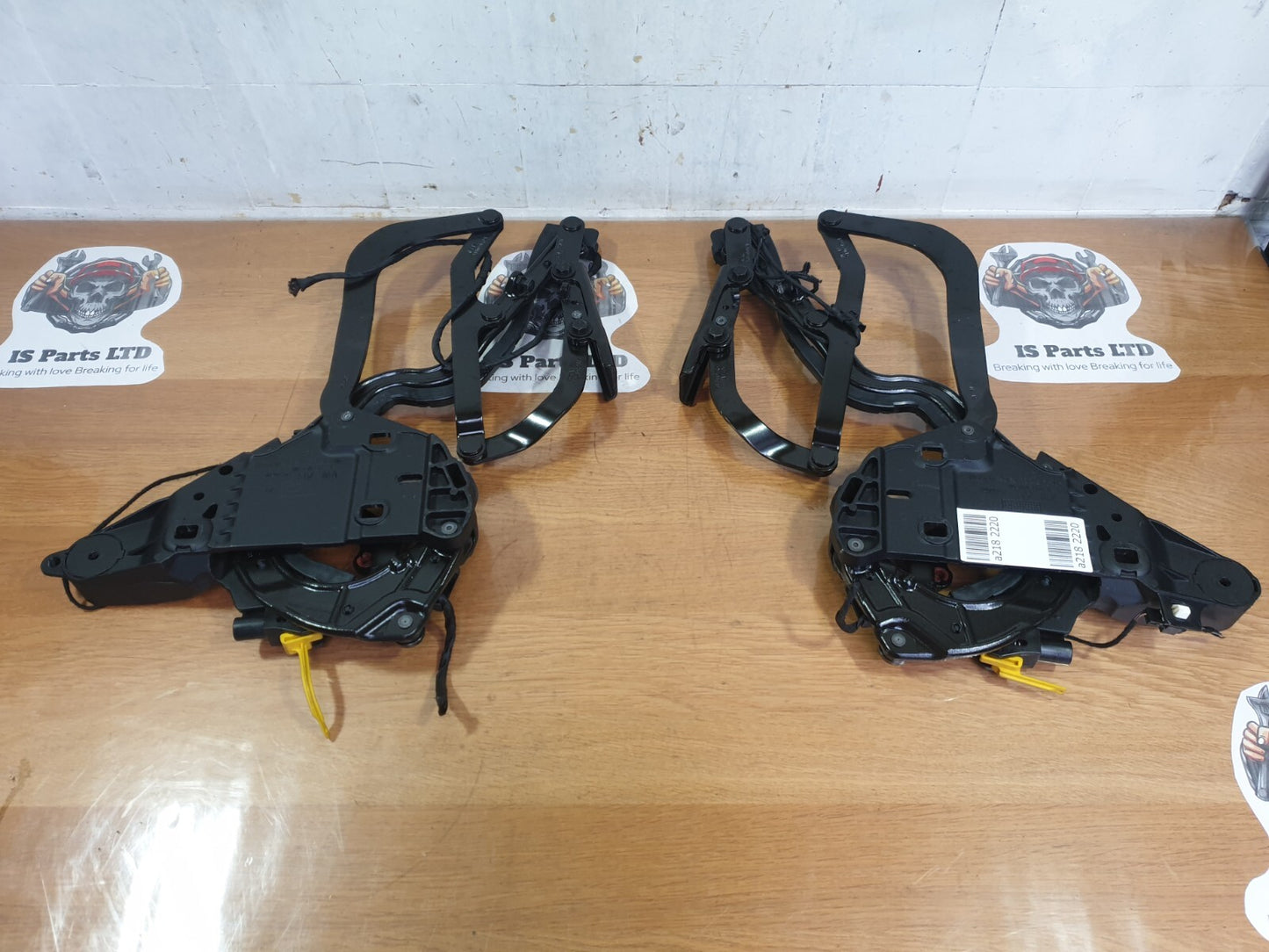 AUDI A5 CABRIO S LINE 2.0 DIESEL 2012 CONVERTIBLE TOP HINGES ASSEMBLY PAIR A218