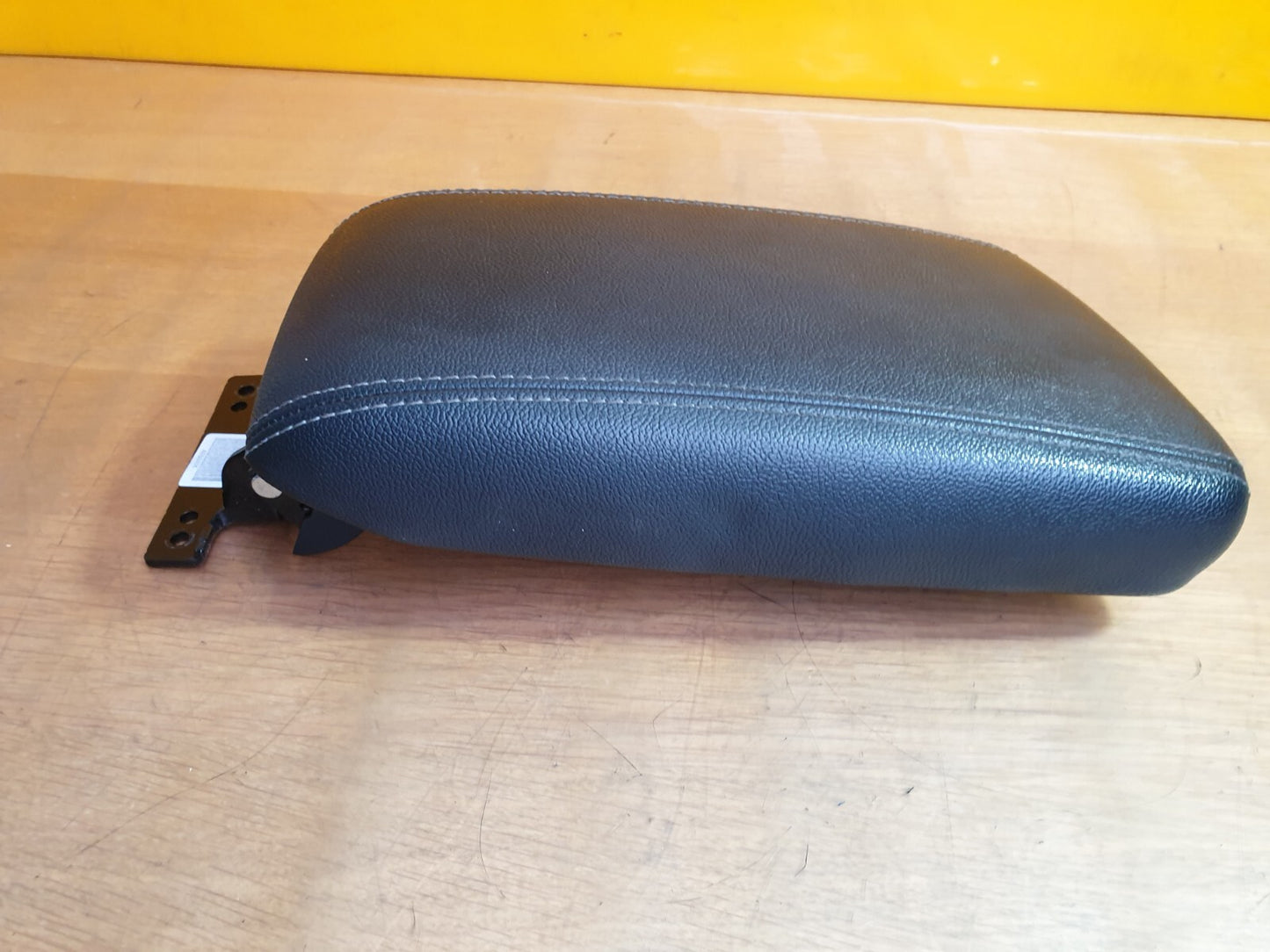 ✅2016 KIA NIRO 2 EV S-A 1.6P CENTRE CONSOLE LEATHER ARMREST + WARRANTY A164