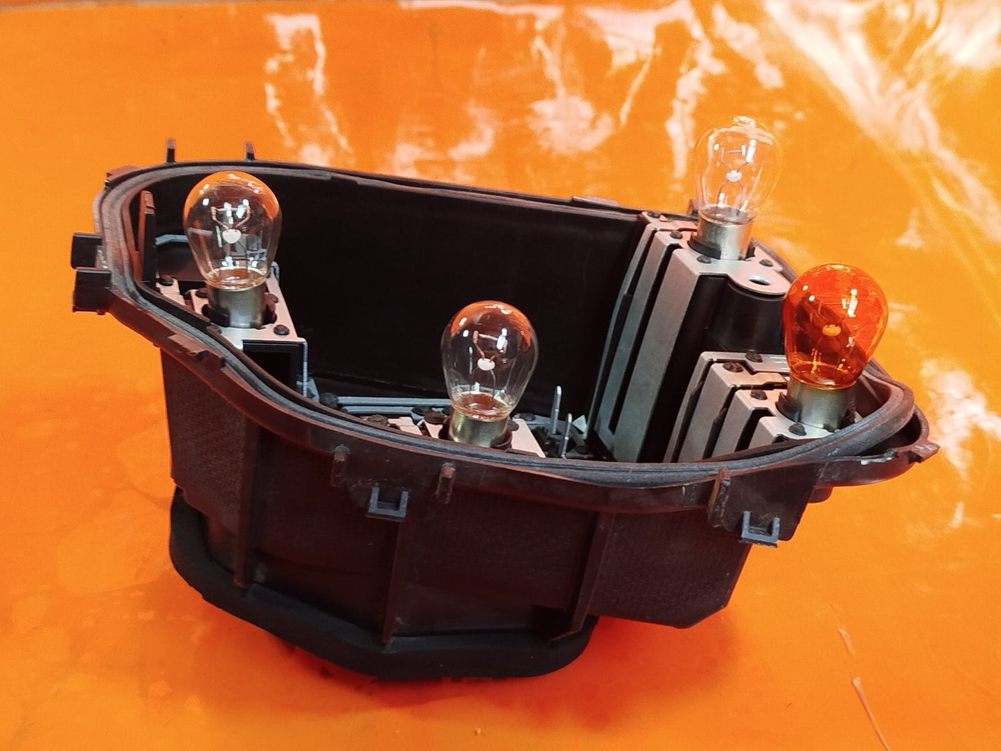 ✅VW POLO MATCH 1.0 PETROL 2021 REAR LEFT LIGHT BULB HOLDER 2GS945095 Warranty