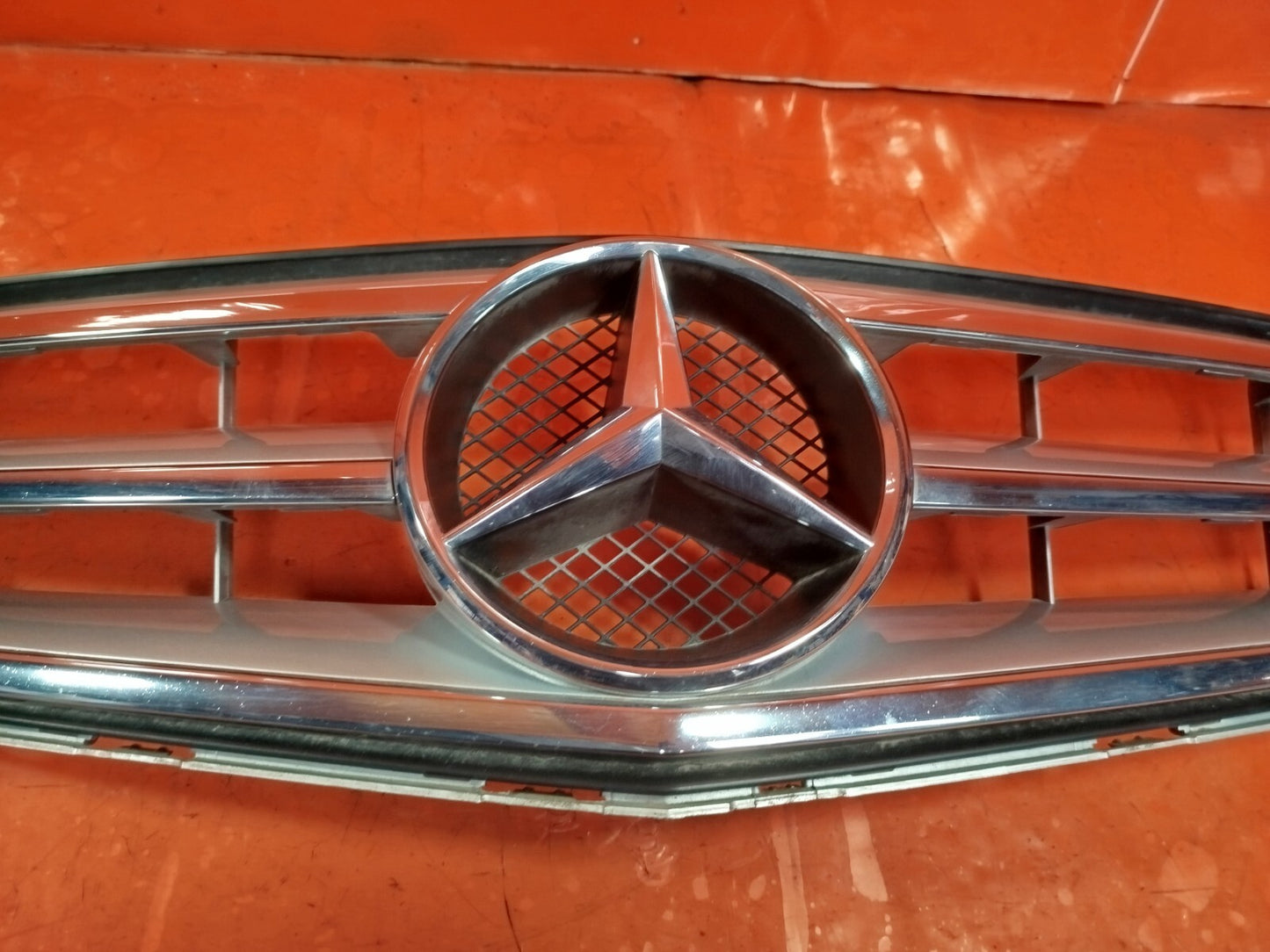 ✅2011 MERCEDES C CLASS W204 2.1 DIESEL FRONT RADIATOR GRILL a2048800023