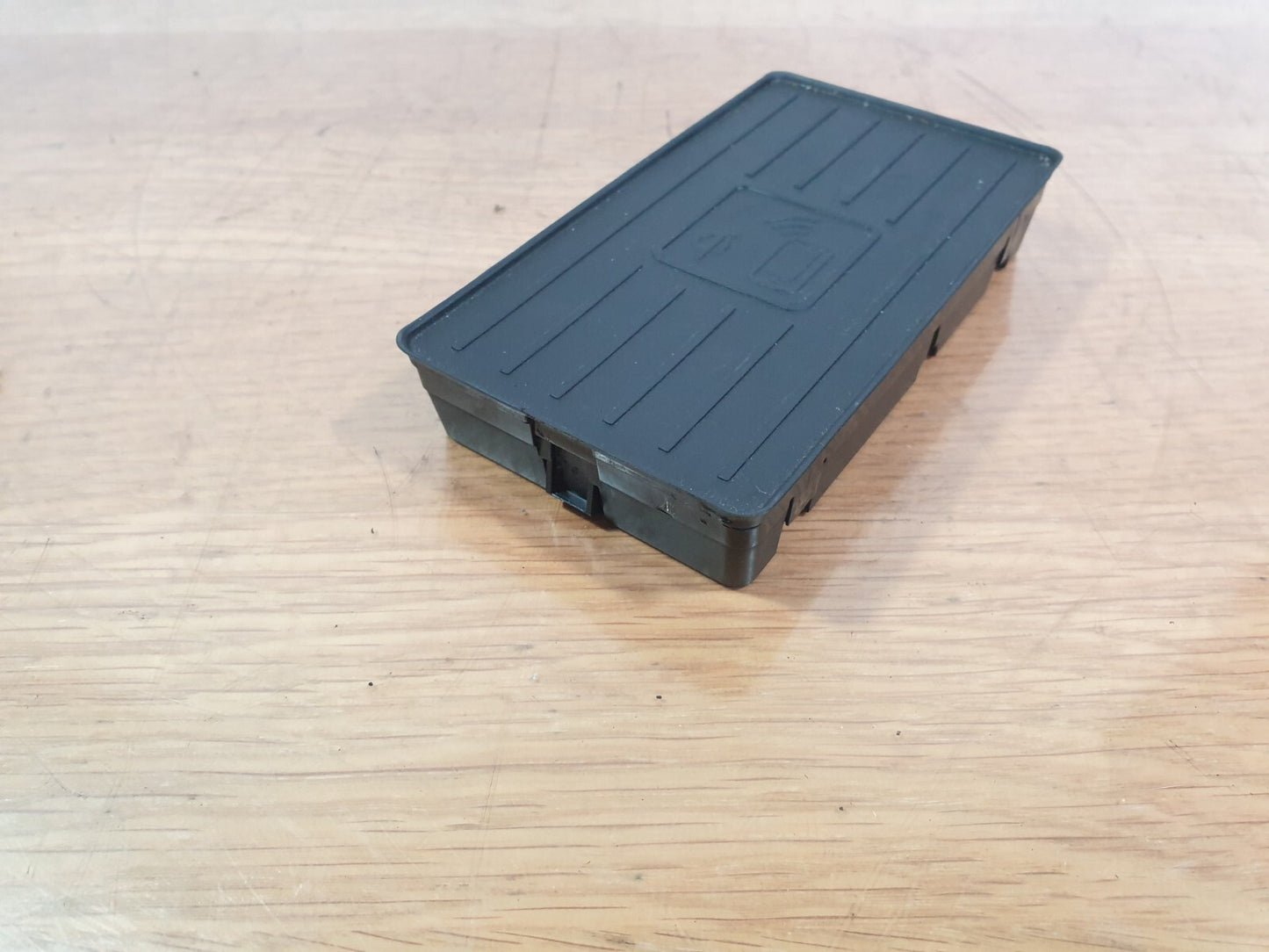 SEAT Arona Fr Tsi 1.0 Petrol 2019 ANTENNA WIRELESS CHARGING MODULE 81A035502