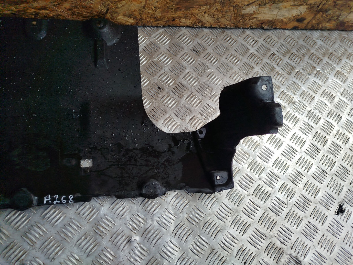 ✅PORSCHE CAYENNE V6 3.6 PETROL 2010 ENGINE UNDERTRAY COVER 7L0825285 Warranty