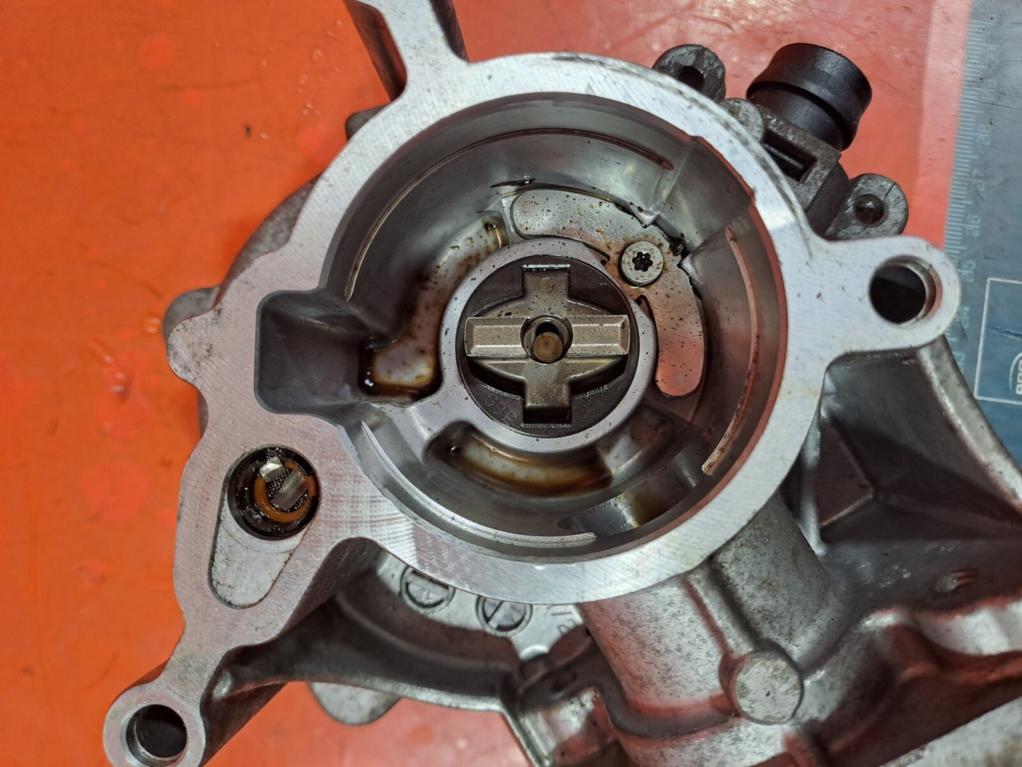 ✅AUDI A5 1.8 PETROL 2012 VACUUM PUMP 06K145100B Warranty A222