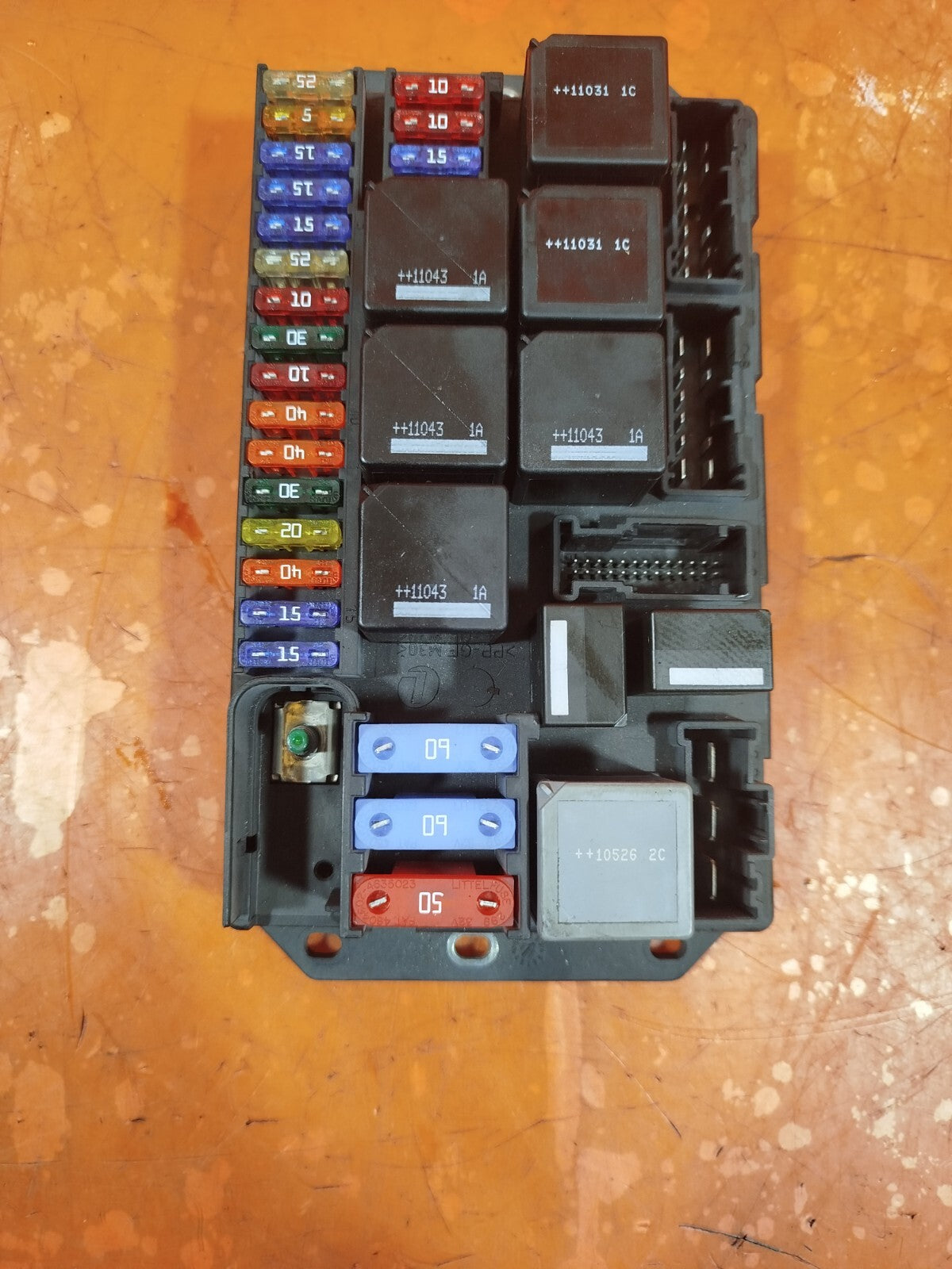 ✅2011 LAND ROVER RANGE ROVER L322 4.4D FUSE BOX MODULE AH42-14A073-AB + WARRANTY