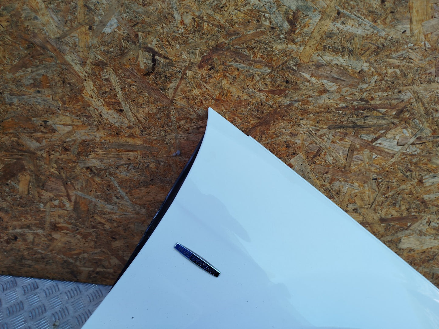 ✅2011 MERCEDES C CLASS W204 FRONT RIGHT WING FENDER PANEL WHITE 650 + WARRANTY