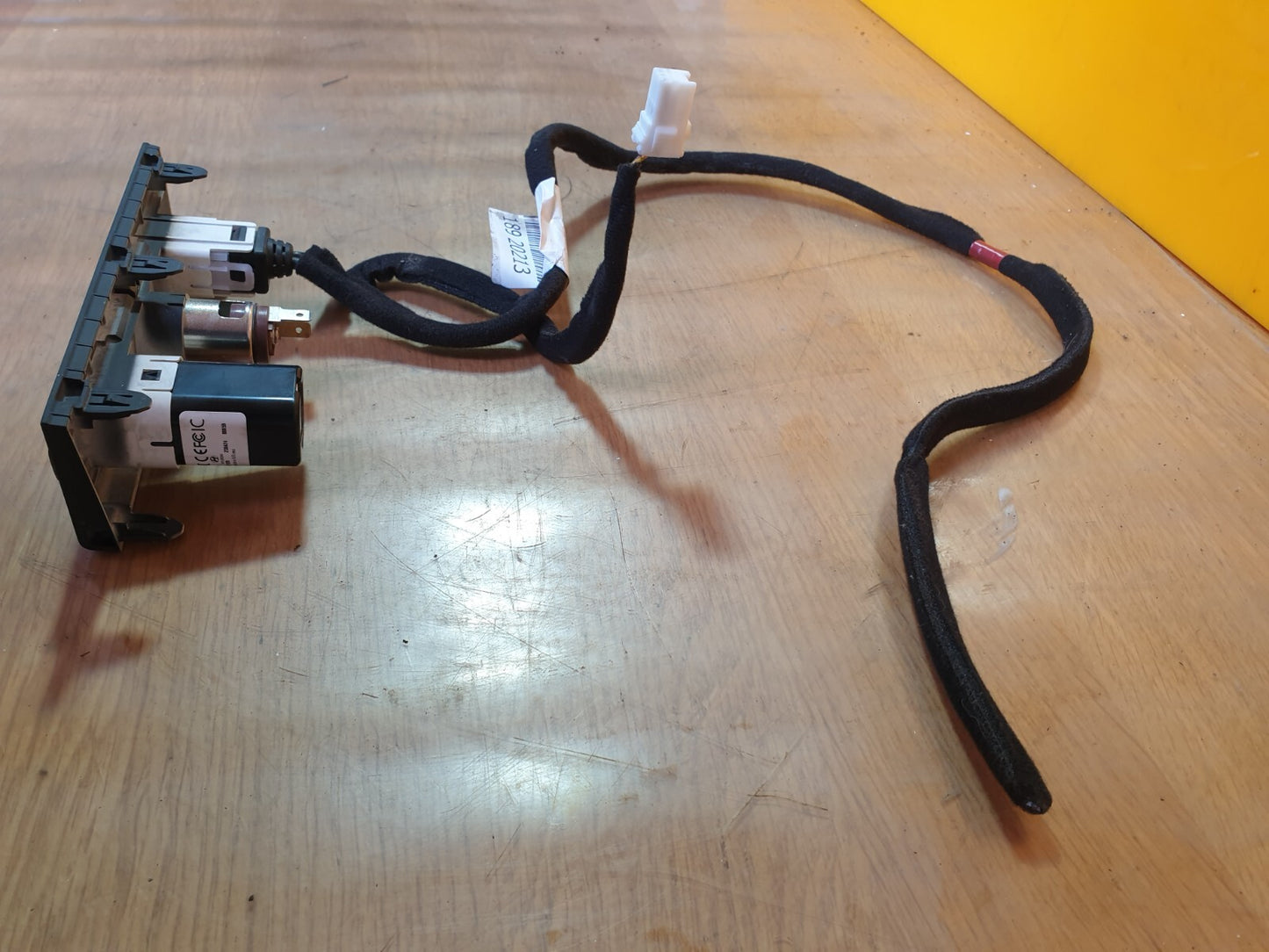 2023 HYUNDAI I20 MK3 N LINE 1.0P AUX USB PORT CHARGE SOCKET UNIT 96125Q0120 A189
