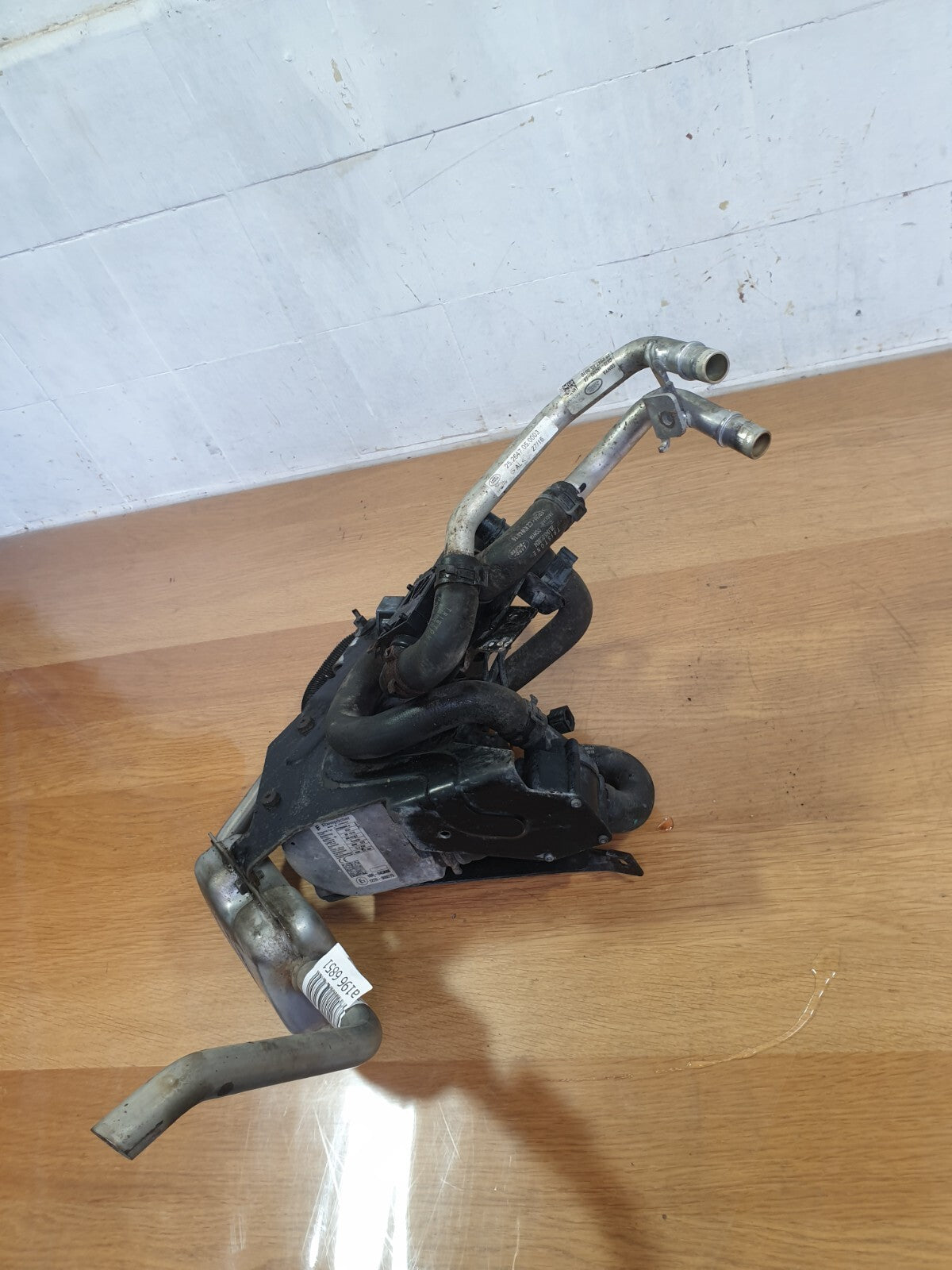✅JAGUAR F-PACE X761 3.0 PETROL 2017 WEBASTO WATER PREHEATER PUMP HK8318K463BB