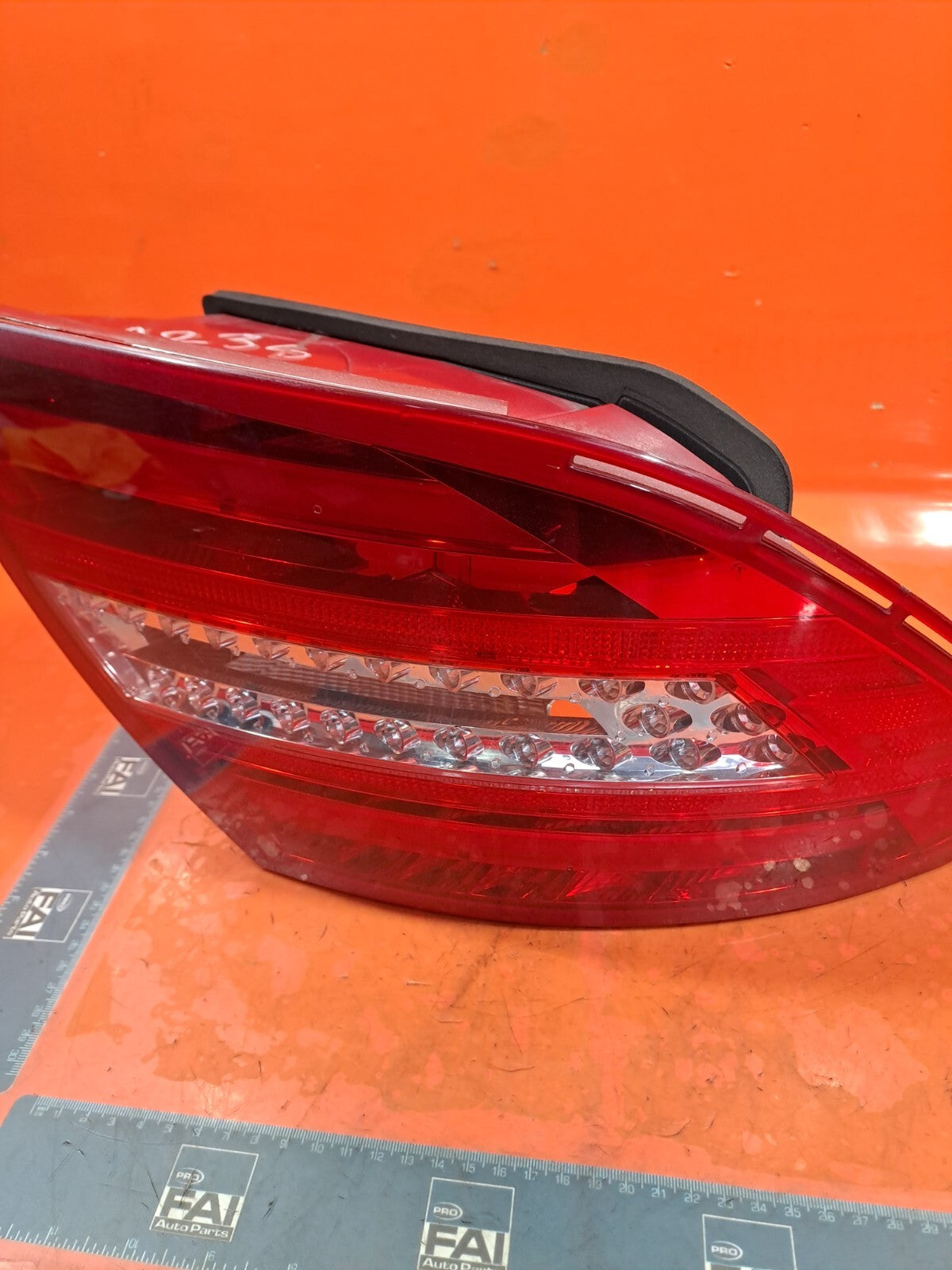 ✅MERCEDES W204 C220 AMG SPORT 2.1 DIESEL 2012 REAR LEFT TAIL LIGHT 2048205464