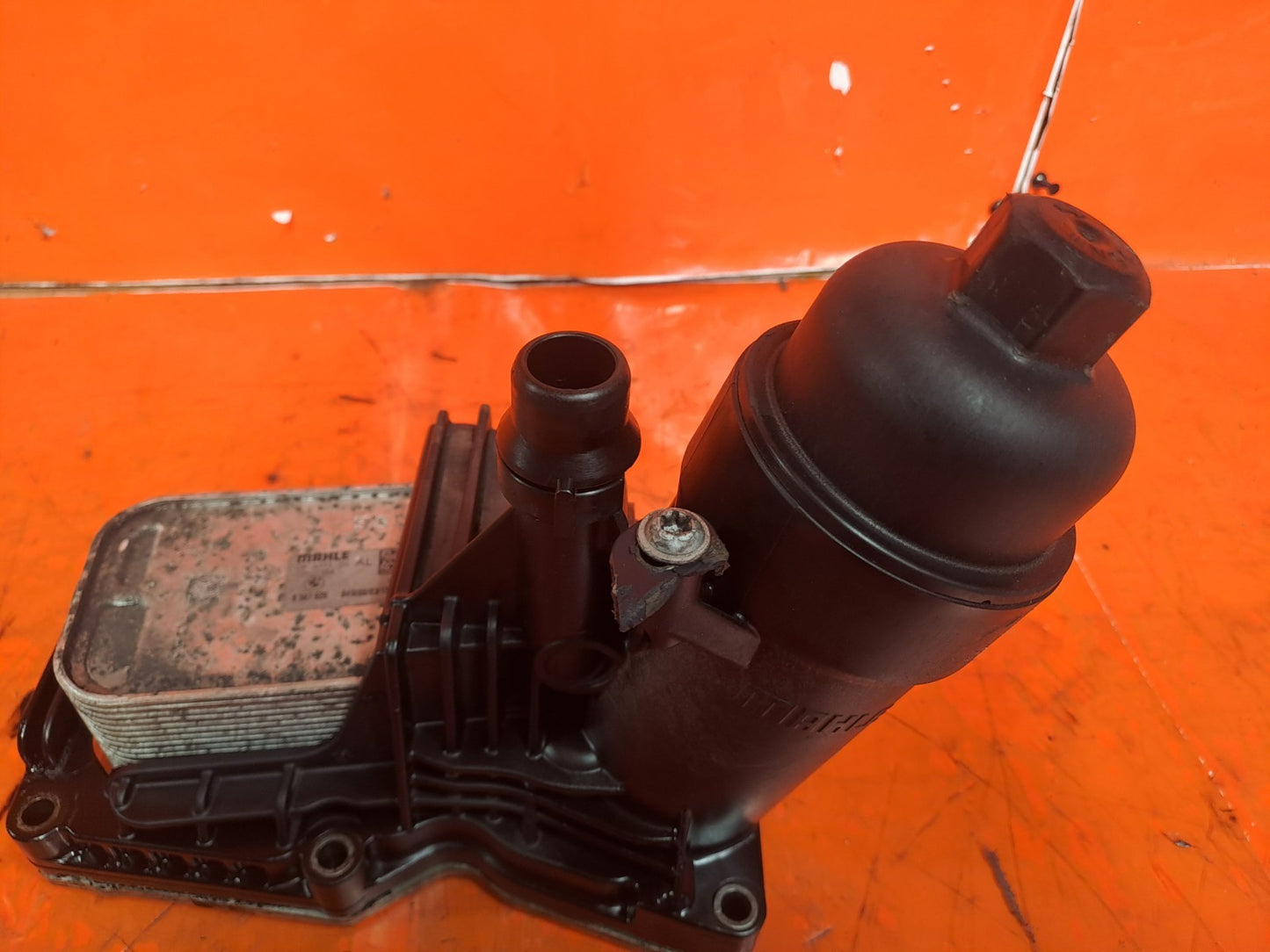 ✅BMW F20 116D URBAN 2.0 DIESEL 2012 N47D20K1 OIL COOLER FILTER HOUSING 8507626