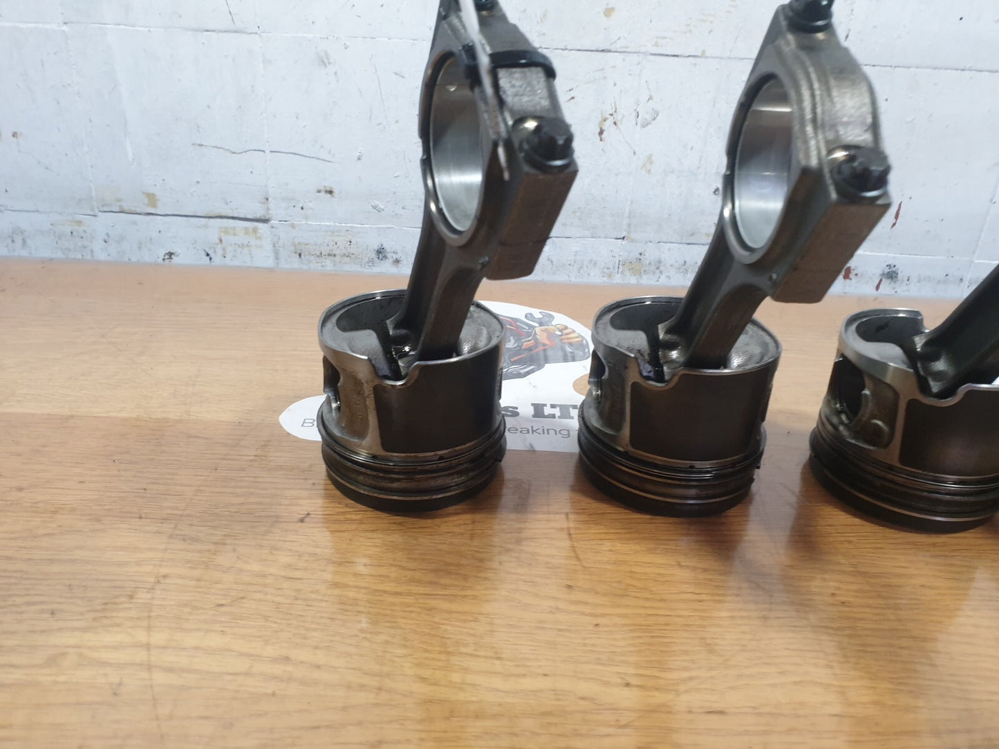 2010 BMW 5 SERIES F11 2.0D PISTON & CON ROD set of x4 0840ZU + WARRANTY A216