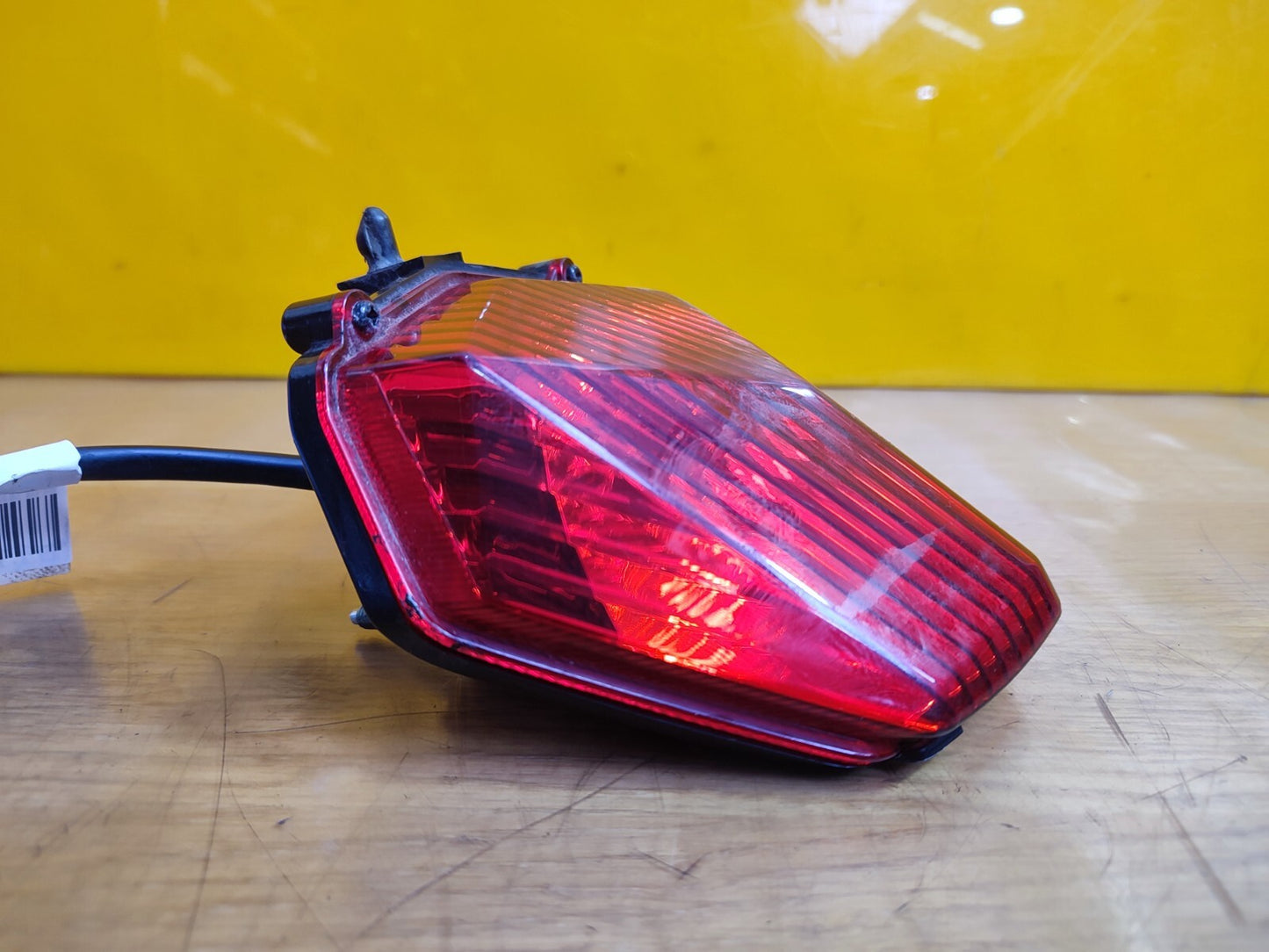 ✅HONDA GLR125 1W PETROL 2019 REAR BRAKE LIGHT 13014T Warranty A117
