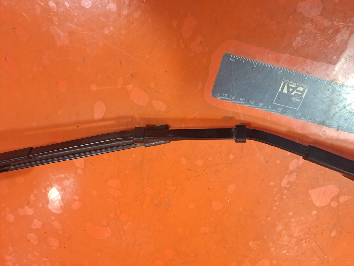 2024 TESLA MODEL 3 LONG FRONT LEFT WINDSCREEN WIPER ARM + WARRANTY A207